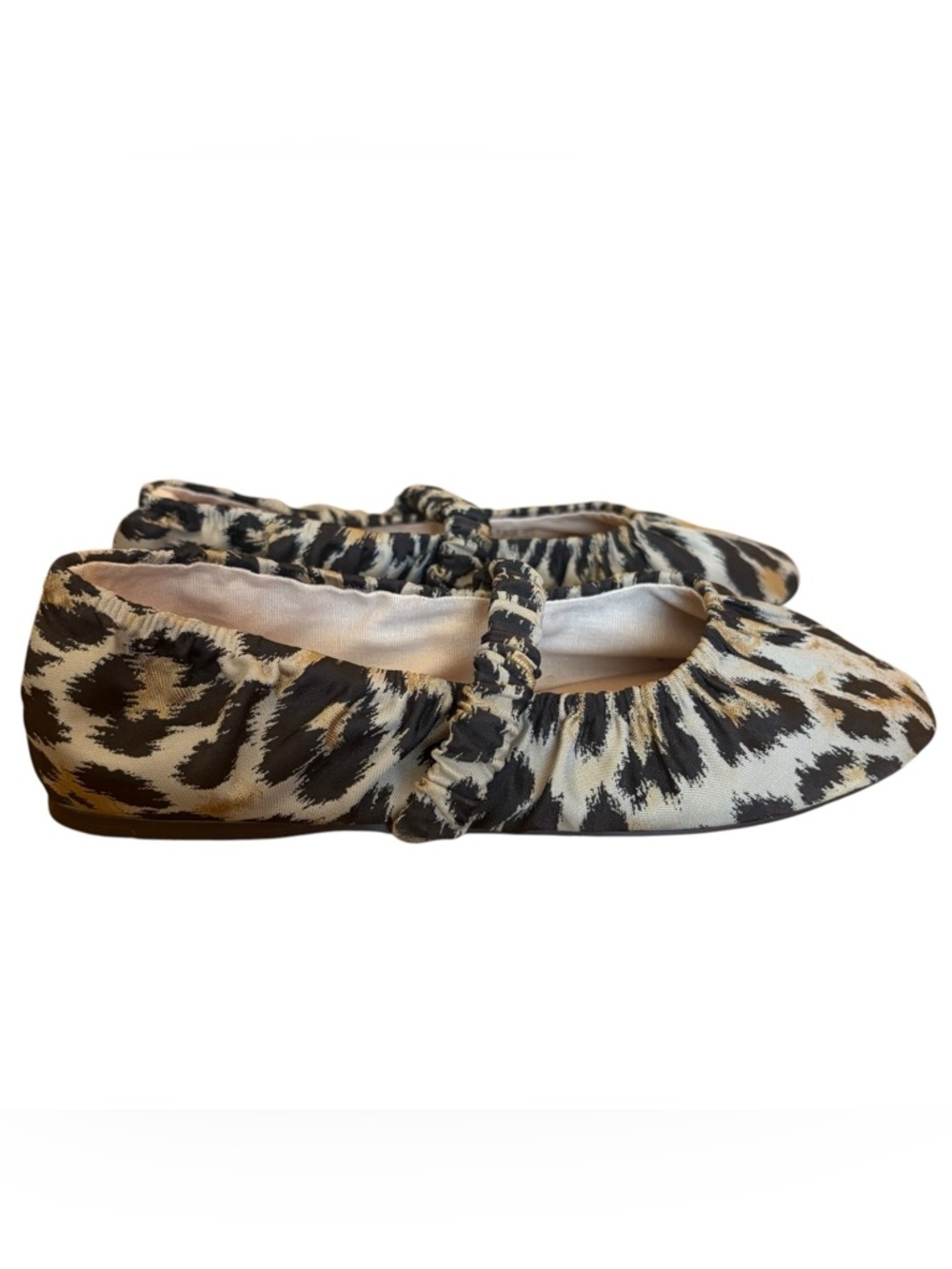 Chinese Laundry L.A. Women’s Mary Jane Leopard-Print Elastic Strap Ballet Flat
